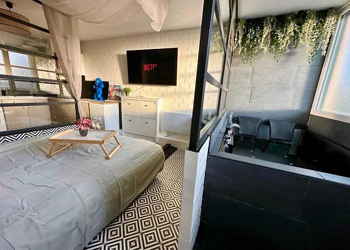 Mini Loft Avec Jacuzzi & Piscine - Cap D'agde