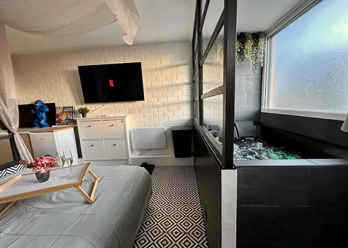 アパート Mini Loft Avec Jacuzzi & Piscine - Cap D'agde *